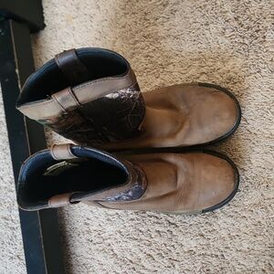 Kids Boots size 5